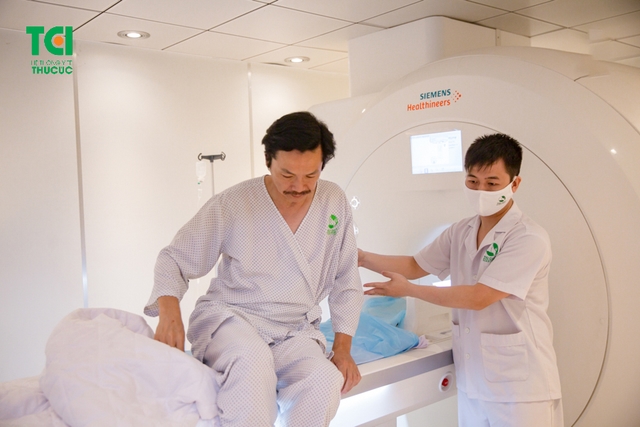 NSND Trung Anh &#8211; Khám sức khỏe