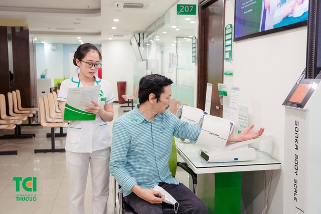 NSND Trung Anh &#8211; Khám sức khỏe