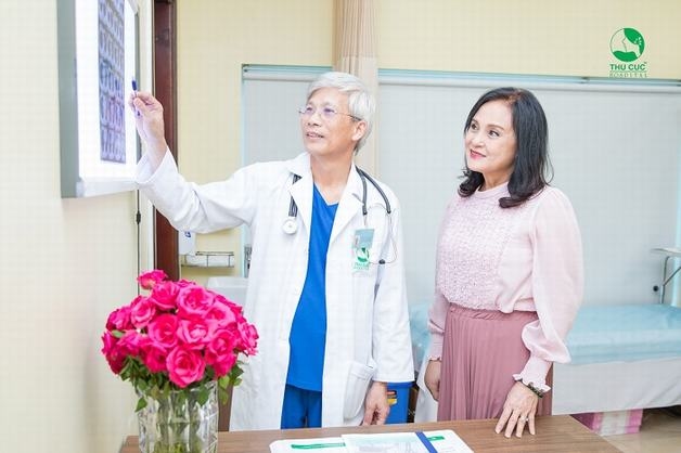 Điều trị thiếu máu não ở người già với bác sĩ chuyên khoa 
