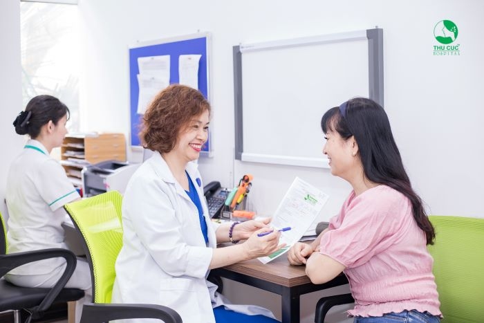 Thuốc kích trứng được sử dụng cho các cặp vợ chồng IVF và IUI