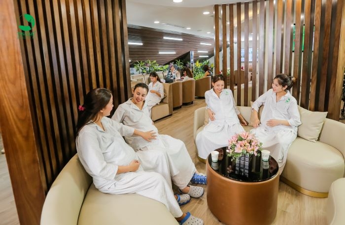 Bệnh viện ĐKQT Thu Cúc là địa chỉ tin cậy chữa vô sinh hiếm muộn được đông đảo chị em yêu mến và tin tưởng