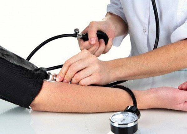 Để hạn chế hiện tượng tăng huyết áp kháng trị, cần tuân thủ phác đồ điều trị của bác sĩ.
