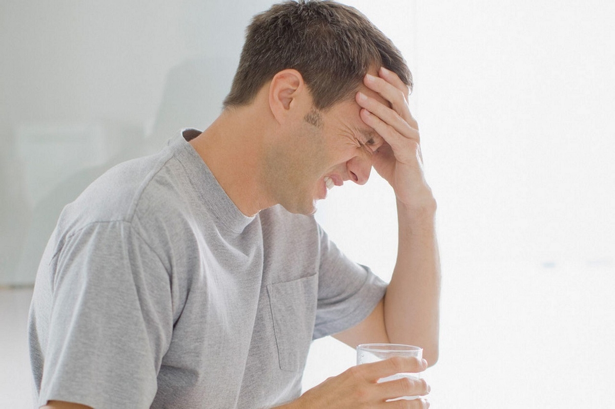 Những cơn đau nửa đầu bên phải cảnh báo điều gì?