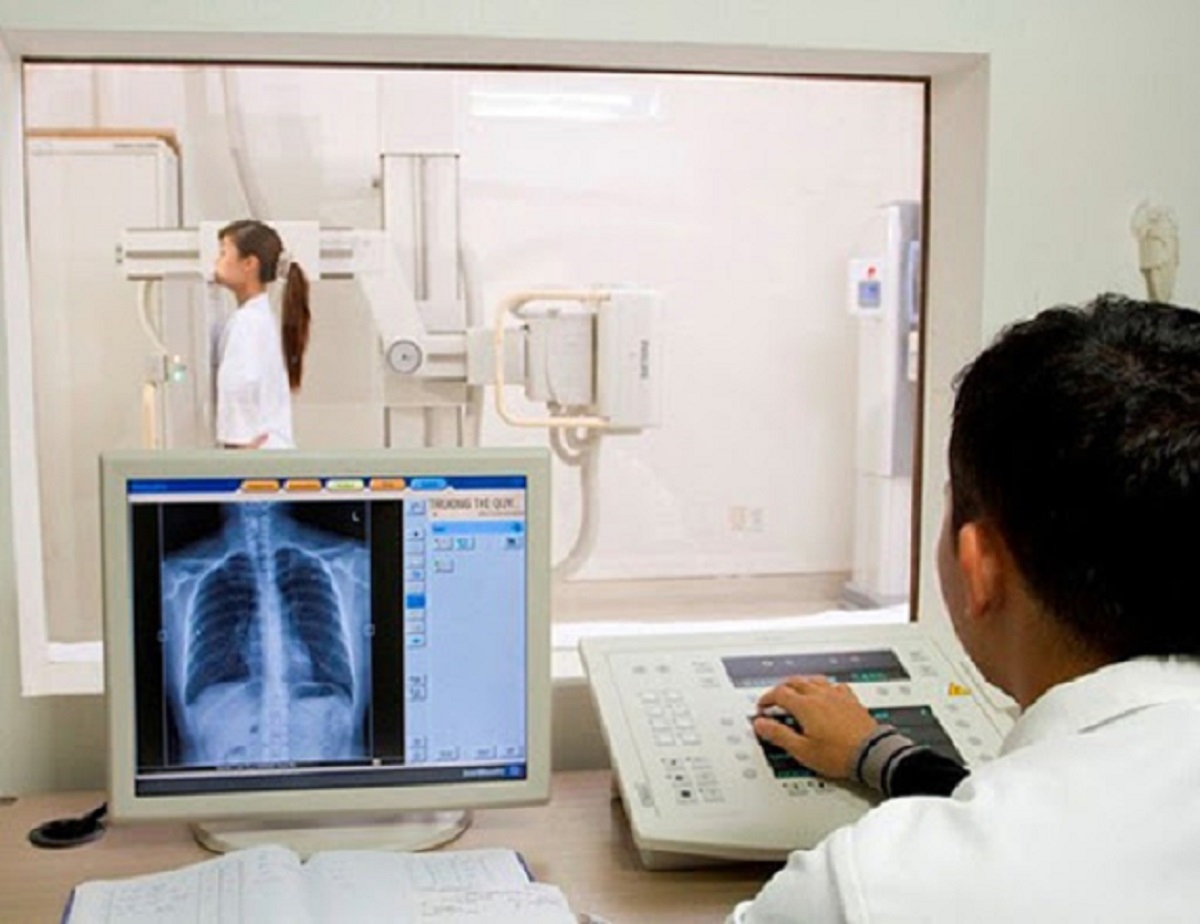 Chụp X quang phổi cho bé có hại không? 