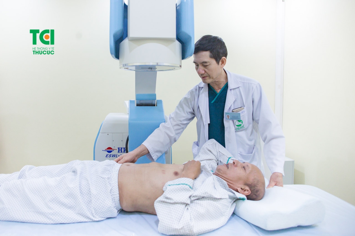 Tán sỏi bằng sóng xung kích &#8211; đột phá công nghệ điều trị sỏi tiết niệu