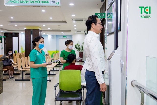 NSUT Hoàng Hải trải nghiệm thăm khám tại TCI