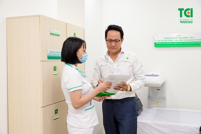 NSUT Hoàng Hải trải nghiệm thăm khám tại TCI