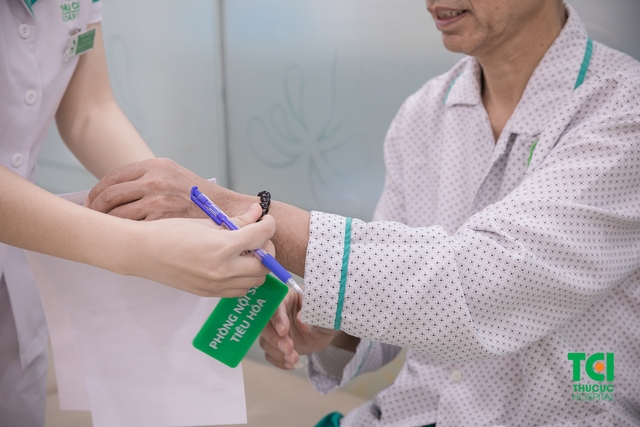 Khách hàng khám tổng quát và TSUT toàn diện nâng cao VIP 7