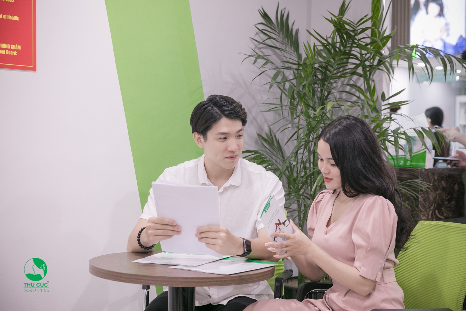 Theo thống kê, nguyên nhân gây vô sinh do tắc nghẽn vòi trứng gây ra chiếm khoảng 20%.
