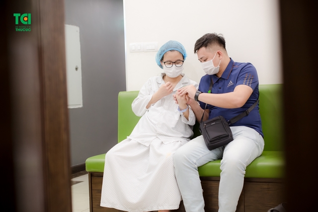 Hành trình đón con trai đầy hạnh phúc của mẹ Trần Thị Lương