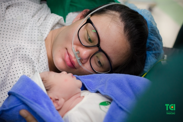 Hành trình đón con trai đầy hạnh phúc của mẹ Trần Thị Lương