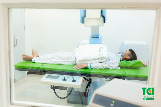 Tán sỏi ngoài cơ thể không đau, không mổ, không nằm viện