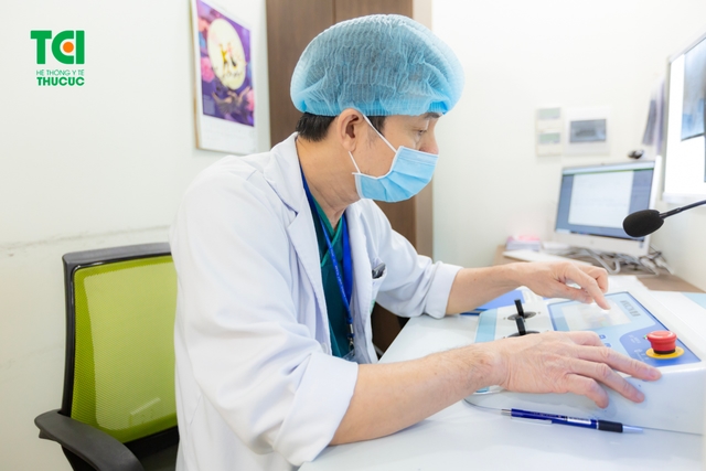 Tán sỏi ngoài cơ thể không đau, không mổ, không nằm viện