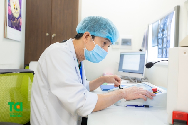 Tán sỏi ngoài cơ thể không đau, không mổ, không nằm viện