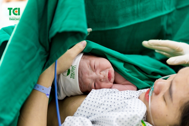 Biểu cảm đáng yêu khi chào đời của bé Nguyễn Ngọc Tuệ Anh