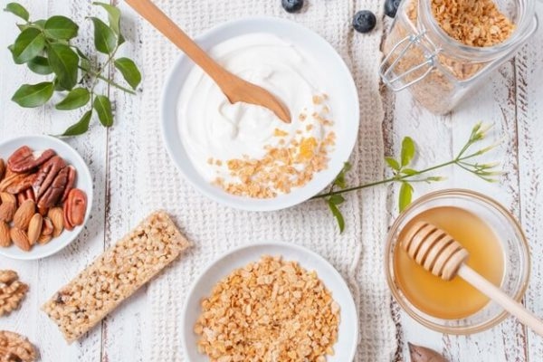 Người bị đau dạ dày có nên ăn sữa chua không?