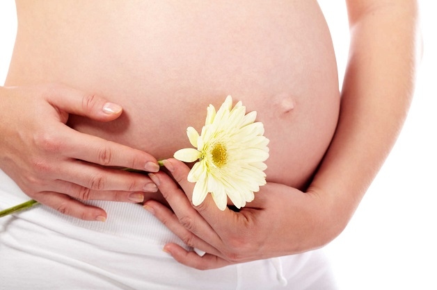 Mẹ bầu có thể bị ngứa vùng kín nếu vệ sinh sai cách như rửa không sạch, vùng kín luôn trong tình trạng ẩm ướt