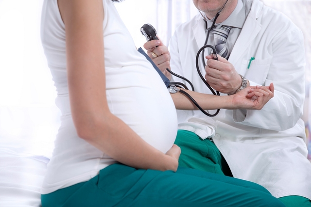 Nguy cơ tiền sản giật là gì? Ảnh hưởng thế nào đến mẹ và bé?