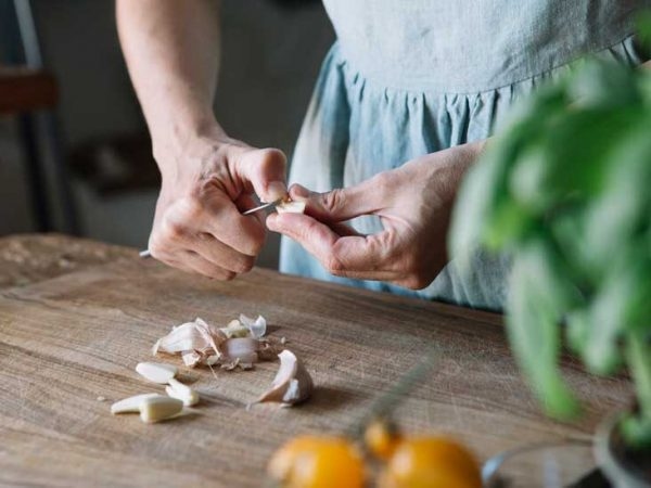 Tỏi chữa đau buốt răng hàm