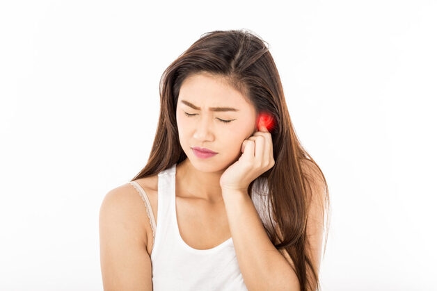 dấu hiệu viêm tai ngoài