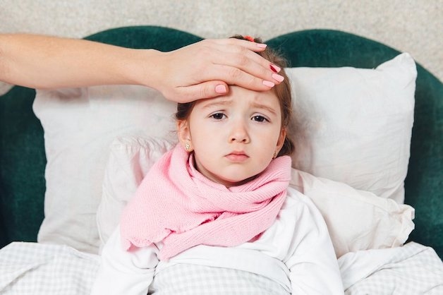 “Sốt siêu vi là gì” luôn là thắc mắc của rất nhiều bậc phụ huynh.