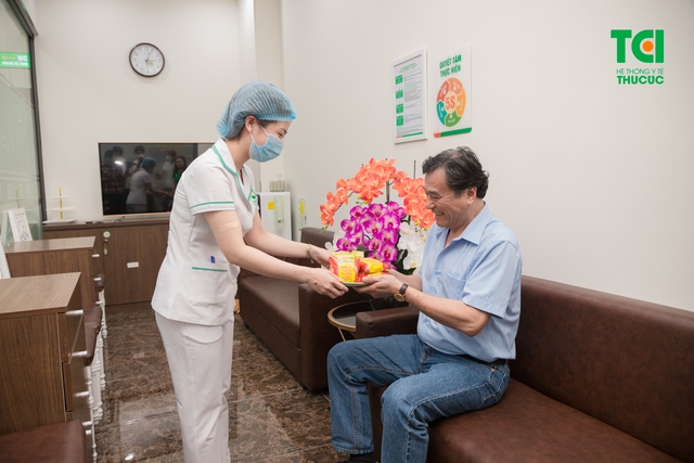 Trải nghiệm dịch vụ khám sức khỏe tại Thu Cúc TCI cùng NSND Mạnh Cường