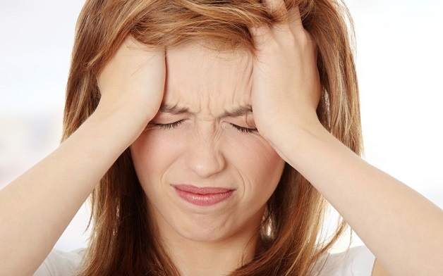 Biểu hiện đau nửa đầu trên đỉnh