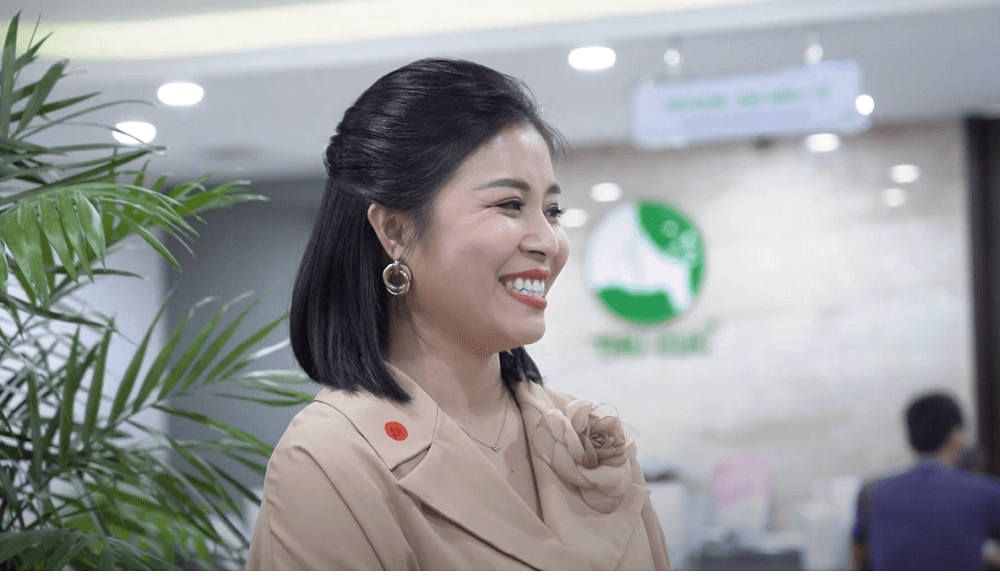 MC &#8220;Chúng tôi là chiến sĩ&#8221; lộ diện trong vai trò MC mới của “Hành trình sức khỏe” Thu Cúc