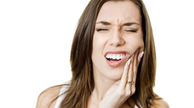 Nhức răng là do đâu? Làm sao để điều trị hiệu quả?