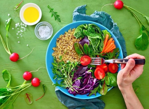 chế độ ăn uống dành cho người viêm tai ngoài