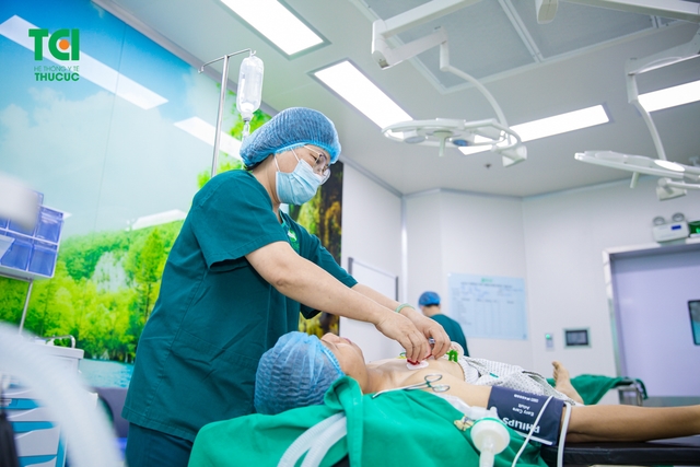 Phẫu thuật ung thư tuyến giáp tại Bệnh viện Thu Cúc