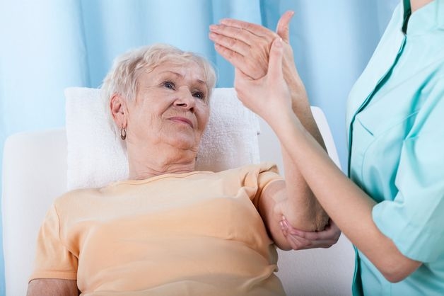 cơ chế loãng xương ở người cao tuổi