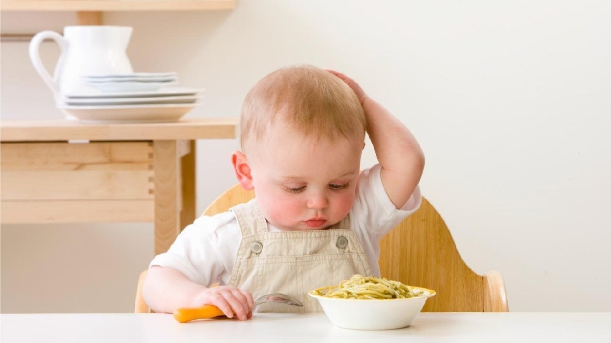 Trẻ 1 tuổi biếng ăn phải làm sao? Mách mẹ 5 cách hiệu quả