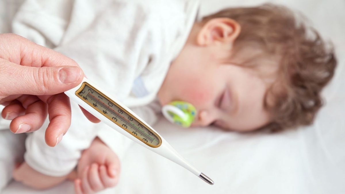 Chăm sóc trẻ đúng cách: Sốt phát ban đỏ &#8211; Những điều cần biết