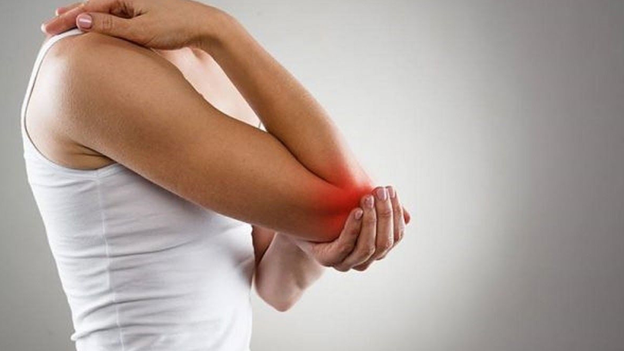 Đau khớp khuỷu tay do đâu và có biểu hiện gì?