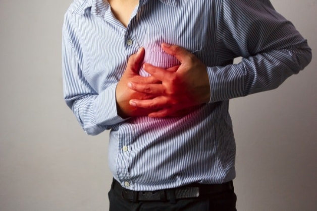 Các thói quen sống tiêu cực dễ dẫn đến triệu chứng hẹp mạch vành