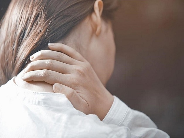 Dạng đau đầu mỏi cổ vai gáy, tê bì chân tay