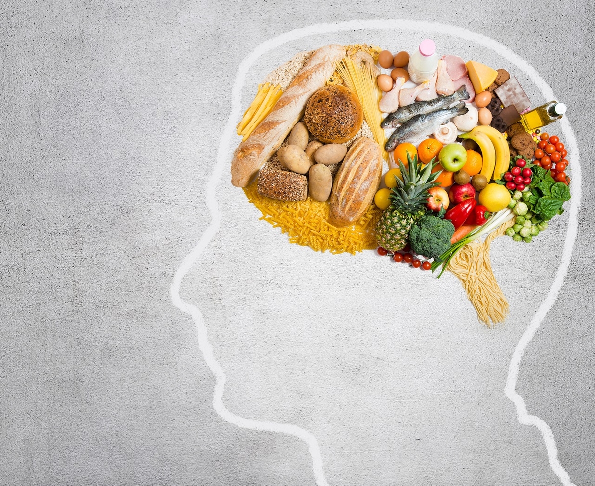 Người mắc bệnh alzheimer cần lưu ý gì về chế độ ăn uống