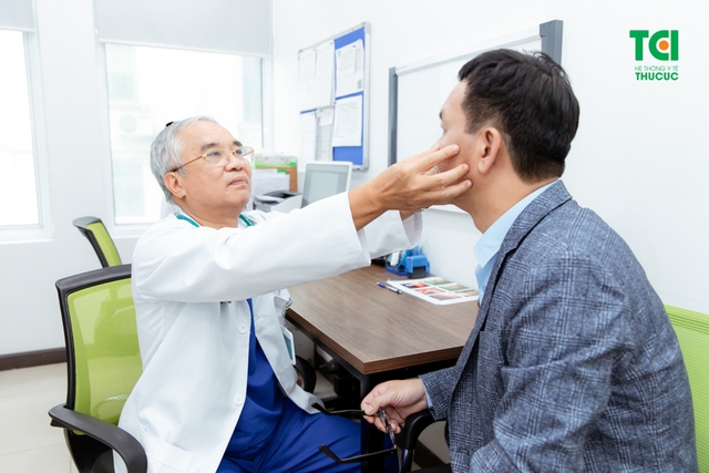 NSƯT Đức Khuê khám sức khỏe tổng quát tại Thu Cúc TCI