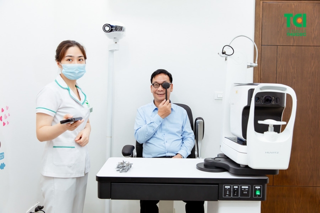 NSƯT Đức Khuê khám sức khỏe tổng quát tại Thu Cúc TCI