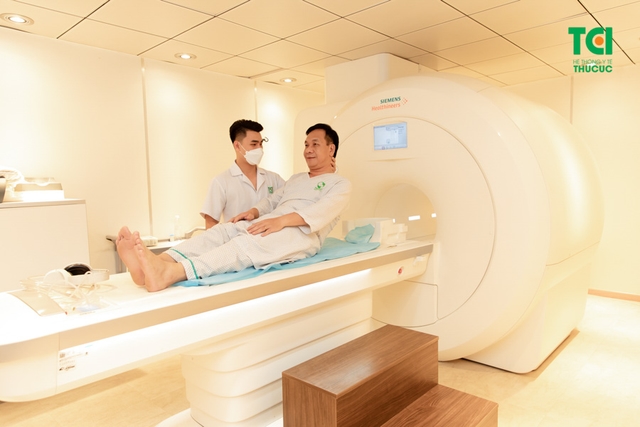 NSƯT Đức Khuê khám sức khỏe tổng quát tại Thu Cúc TCI
