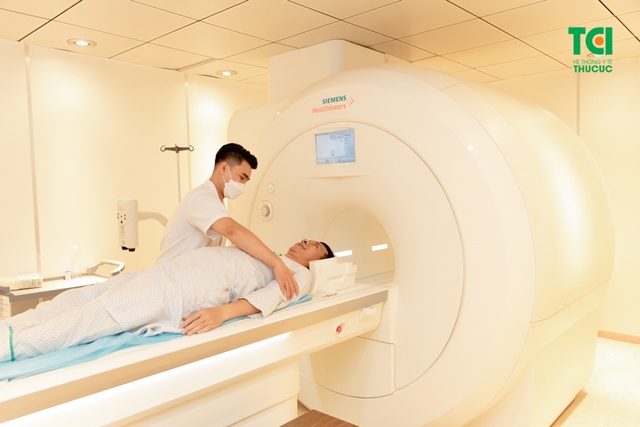 NSƯT Đức Khuê khám sức khỏe tổng quát tại Thu Cúc TCI