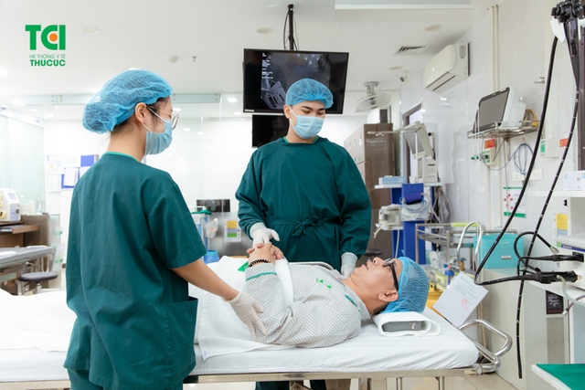 NSƯT Đức Khuê khám sức khỏe tổng quát tại Thu Cúc TCI