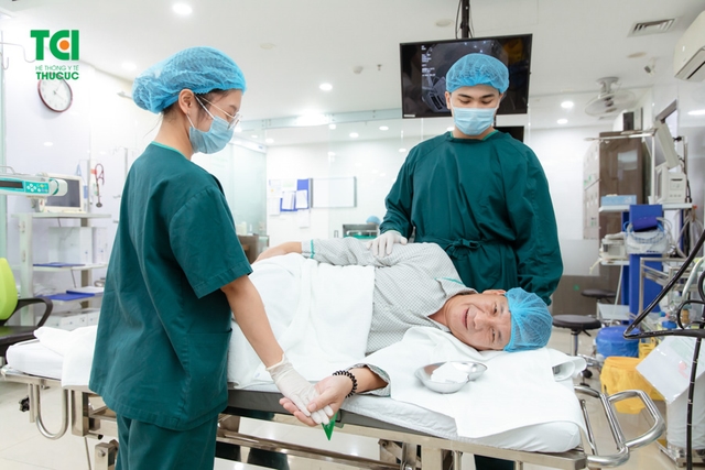 NSƯT Đức Khuê khám sức khỏe tổng quát tại Thu Cúc TCI