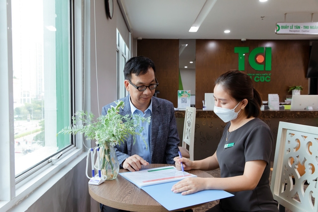 NSƯT Đức Khuê khám sức khỏe tổng quát tại Thu Cúc TCI