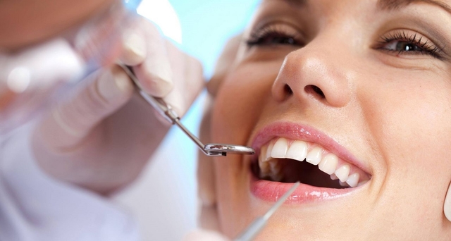 Tìm hiểu chi phí nhổ răng sâu hiện nay 