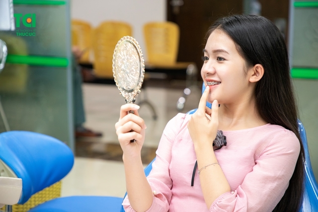 Niềng răng móm có phải nhổ răng không? 