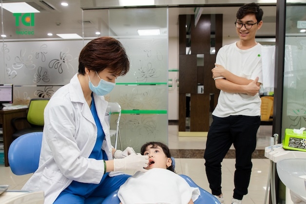 Đừng quên lựa chọn cơ sở thực hiện uy tín, an toàn để quá trình niềng răng của trẻ đạt hiệu quả cao nhất bố mẹ nhé!