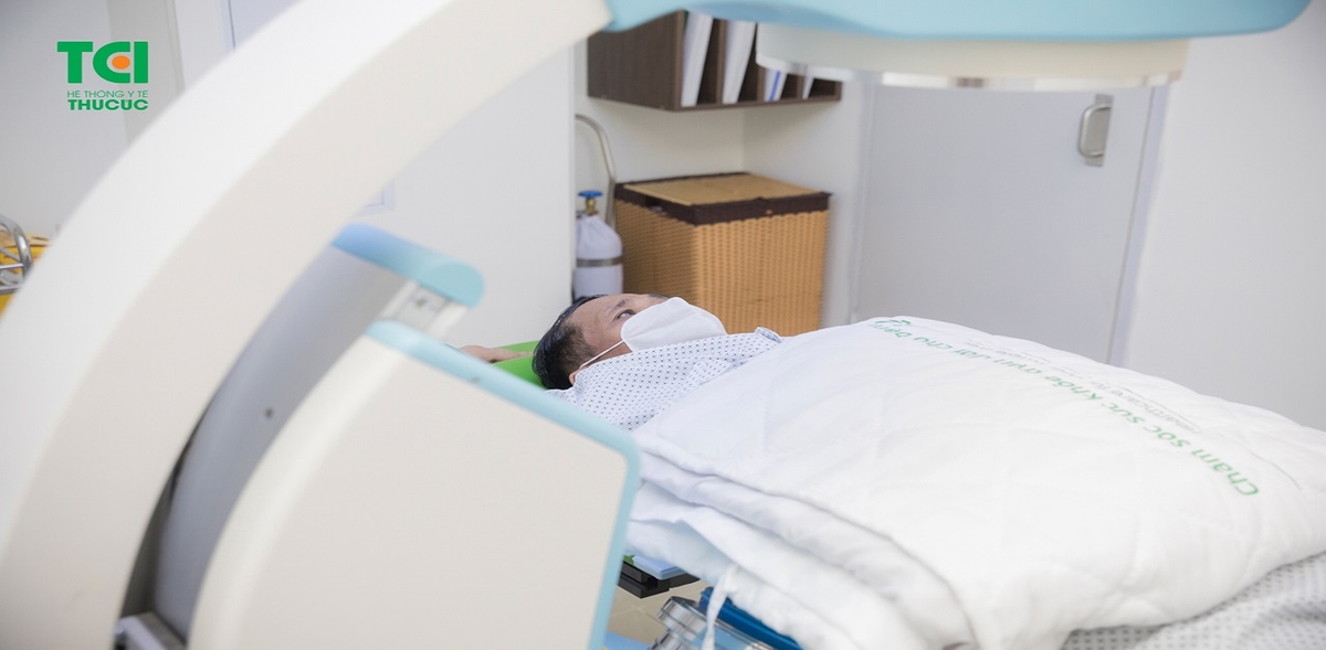 Tán sỏi ngoài cơ thể &#8211; Điều trị sỏi tiết niệu không xâm lấn, hiệu quả cao