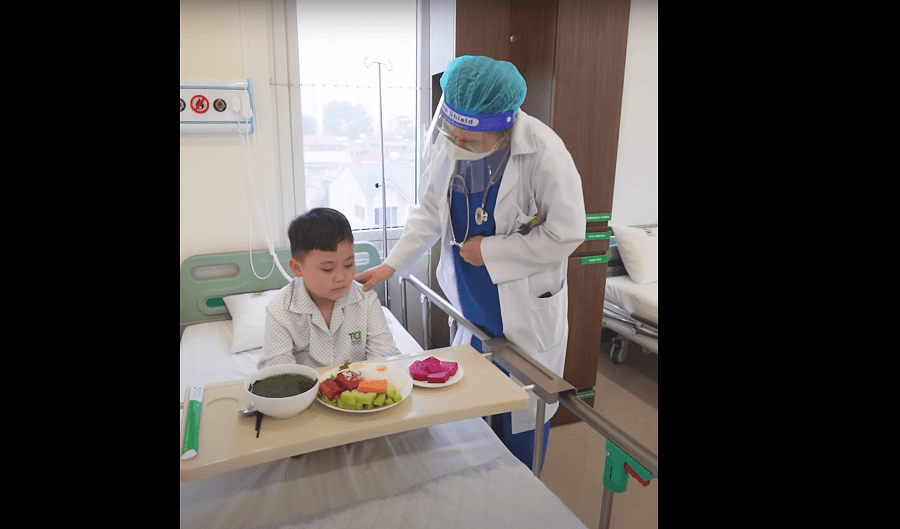 Bé Sóc ở phòng lưu viện, khoa Nhi &#8211; bệnh viện Thu Cúc như thế nào?